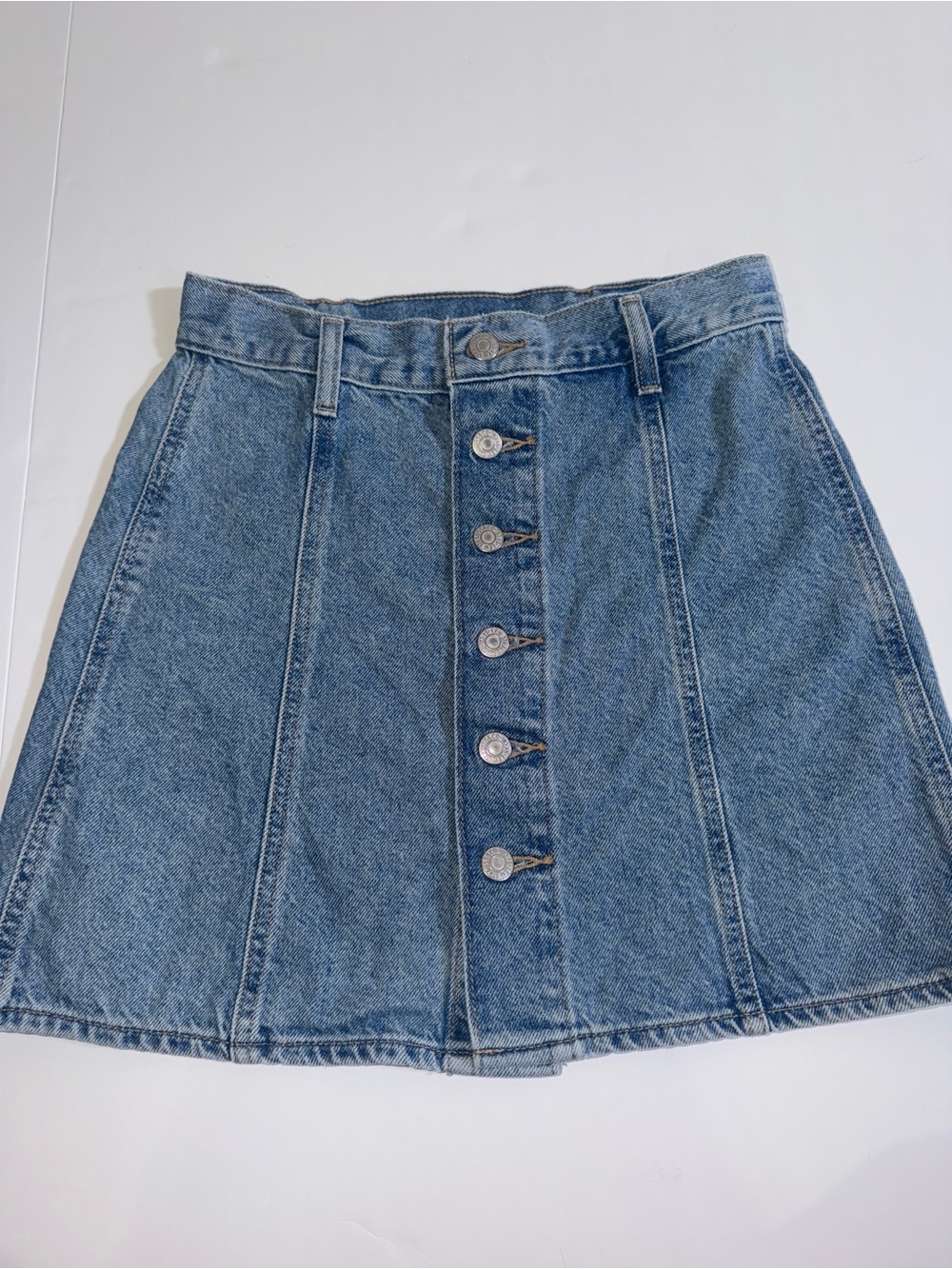 Levi’s Women’s Classic Blue Denim Button-Front Skirt Size 26